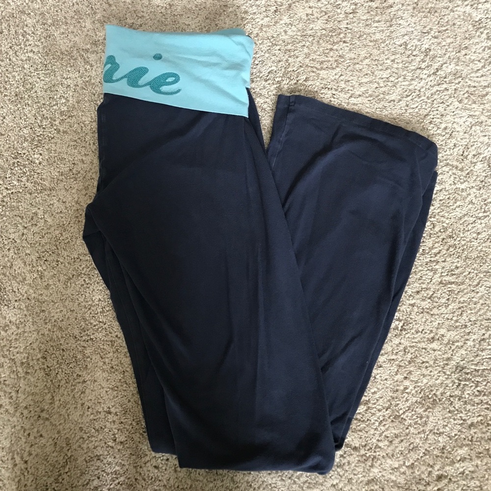 aerie // navy yoga pants